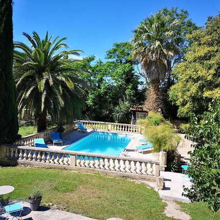 Le Mas Des Agapes Beaucaire  Exterior foto